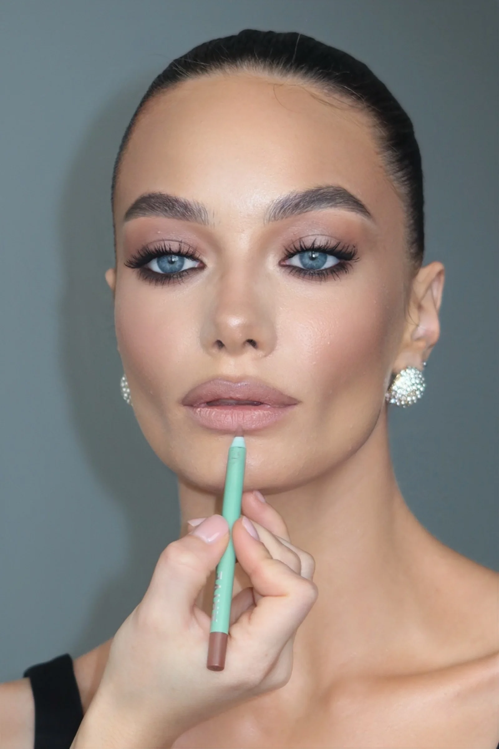 Свадебная причёска — работа мастера